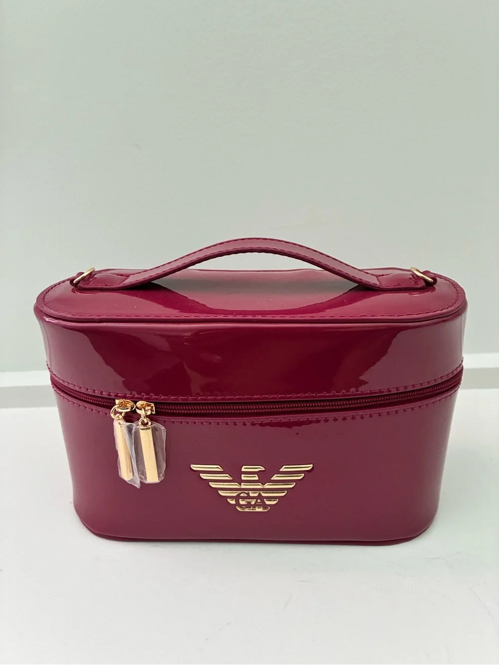 Emporio Armani Burgundy: Leather Style Travel Bag